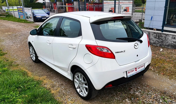 Mazda 2 cena 28999 przebieg: 81500, rok produkcji 2012 z Wieliczka małe 379